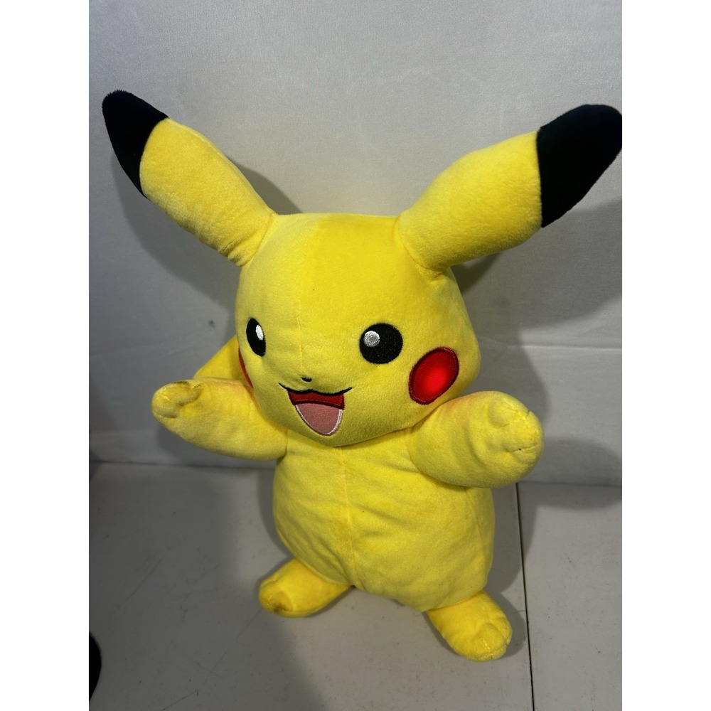 Light Up Talking Pikachu Wicked Cool Toys Pokemon Plush Stuffed Sound WORKS
